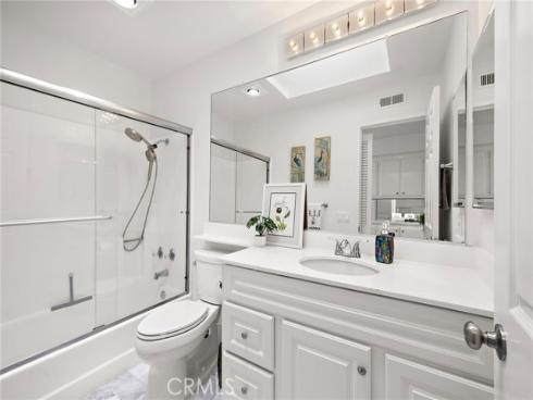 8206 Bridgepoint 206 , Huntington Beach, CA