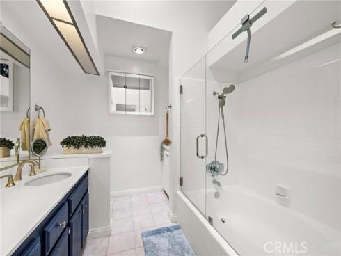 8206 Bridgepoint 206 , Huntington Beach, CA