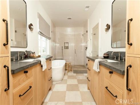 9552 Sailfish Drive, Huntington Beach, CA