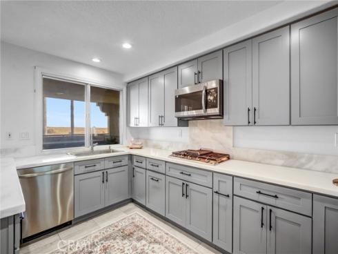 4167 Warner 105 Avenue, Huntington Beach, CA