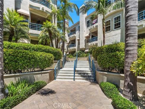415 Townsquare 308 Lane, Huntington Beach, CA