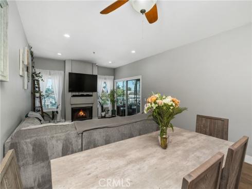 415 Townsquare 308 Lane, Huntington Beach, CA
