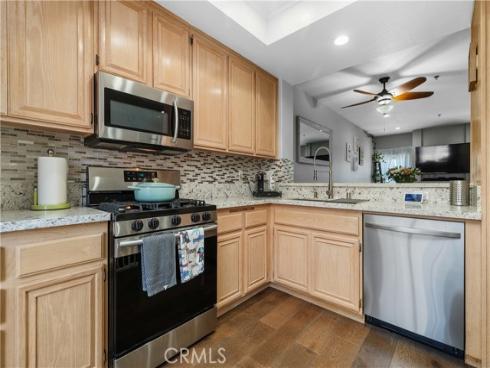 415 Townsquare 308 Lane, Huntington Beach, CA