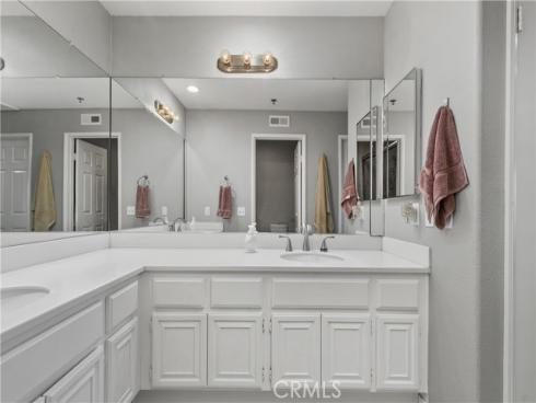 415 Townsquare 308 Lane, Huntington Beach, CA