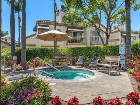 415 Townsquare 308 Lane, Huntington Beach, CA