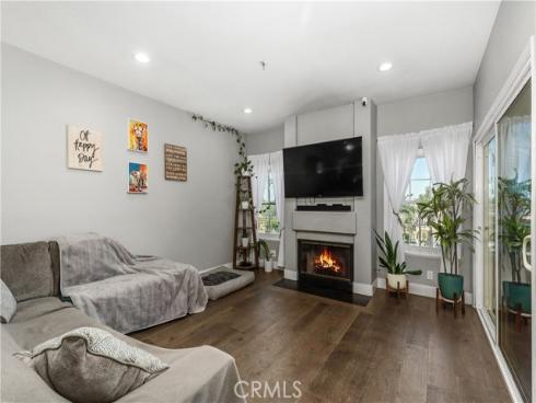 415 Townsquare 308 Lane, Huntington Beach, CA