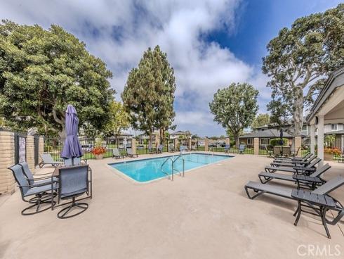 16684 Arbor 110C , Huntington Beach, CA