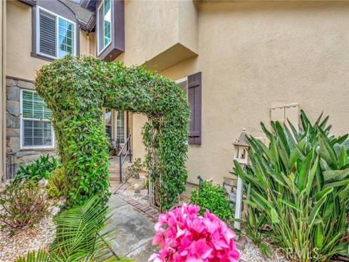 6146 Eaglecrest Drive, Huntington Beach, CA