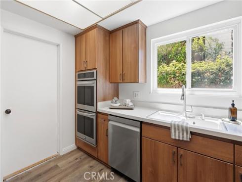 6471 Crandall Drive, Huntington Beach, CA