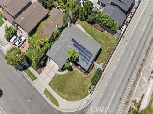 6471 Crandall Drive, Huntington Beach, CA