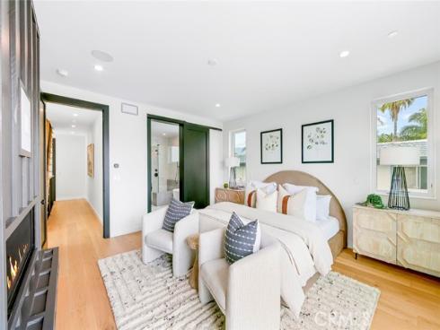 307 14th Street, Huntington Beach, CA