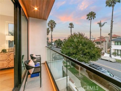 307 14th Street, Huntington Beach, CA