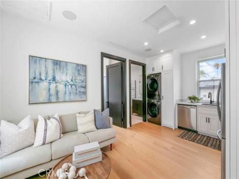 307 14th Street, Huntington Beach, CA