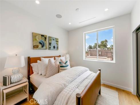 307 14th Street, Huntington Beach, CA
