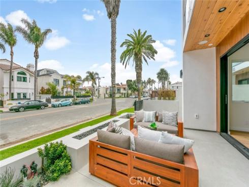 307 14th Street, Huntington Beach, CA