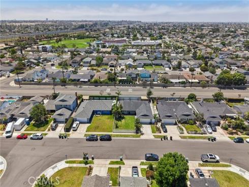 10362  Christmas   Drive, Huntington Beach, CA