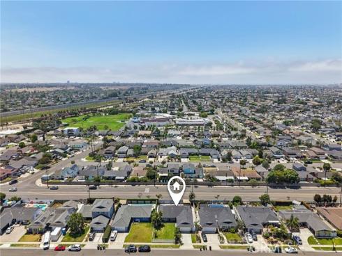 10362  Christmas   Drive, Huntington Beach, CA