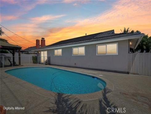 10362  Christmas   Drive, Huntington Beach, CA
