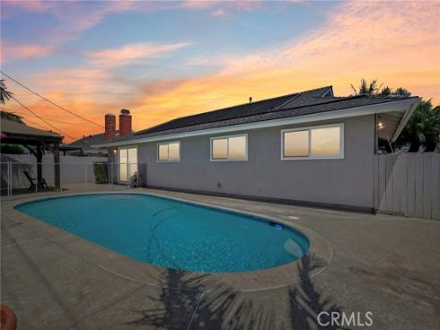 10362  Christmas   Drive, Huntington Beach, CA