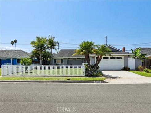 10362  Christmas   Drive, Huntington Beach, CA