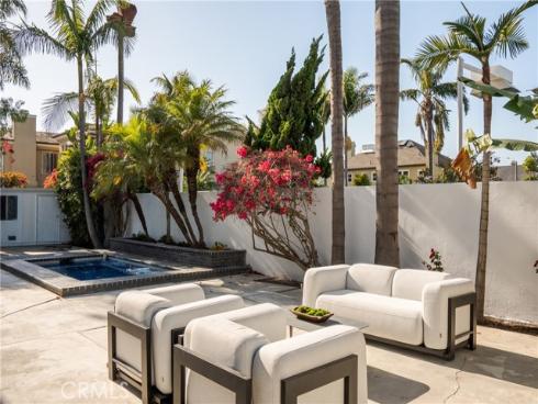 17182 Hillside Circle, Huntington Beach, CA