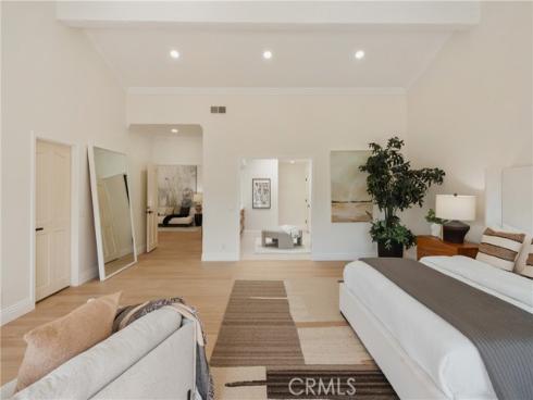 17182 Hillside Circle, Huntington Beach, CA