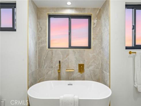 10321 Kamuela Drive, Huntington Beach, CA