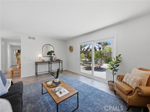 21061 Miramar Ln , Huntington Beach, CA