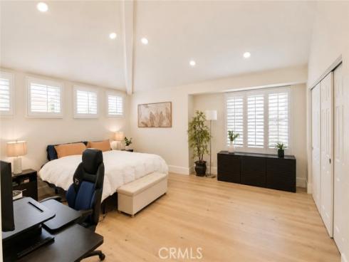9341 Power , Huntington Beach, CA