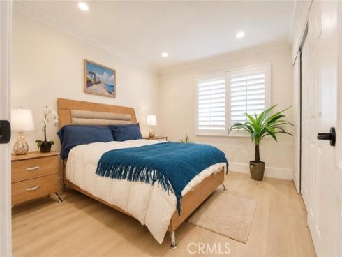 9341 Power , Huntington Beach, CA
