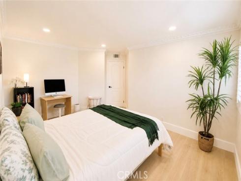 9341 Power , Huntington Beach, CA