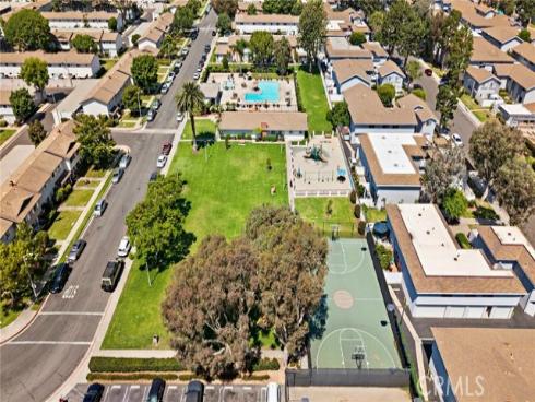 9562 Cornwall , Huntington Beach, CA