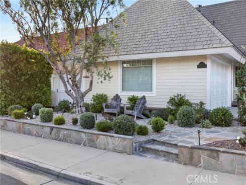 9601  Dumbreck   Drive, Huntington Beach, CA
