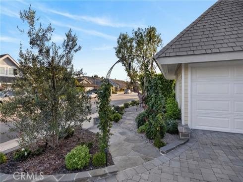 9601  Dumbreck   Drive, Huntington Beach, CA
