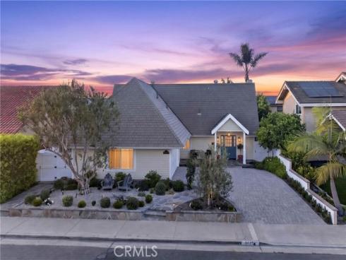 9601  Dumbreck   Drive, Huntington Beach, CA