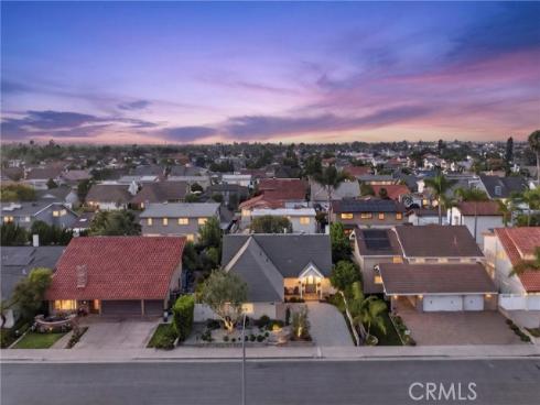 9601  Dumbreck   Drive, Huntington Beach, CA