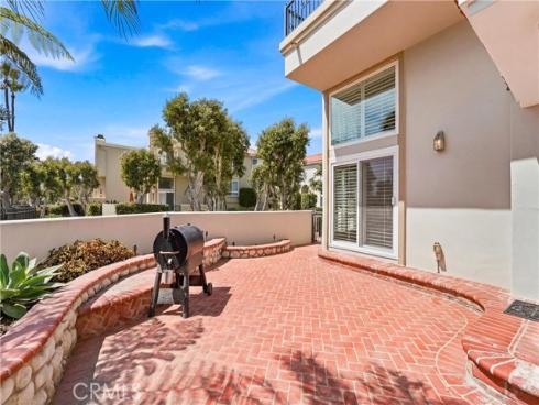 6051 Broadstone Circle , Huntington Beach, CA