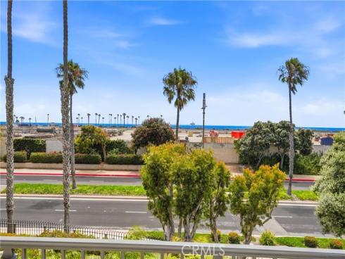 6051 Broadstone Circle , Huntington Beach, CA