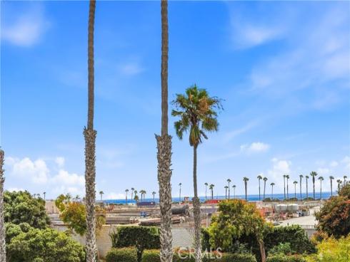 6051 Broadstone Circle , Huntington Beach, CA