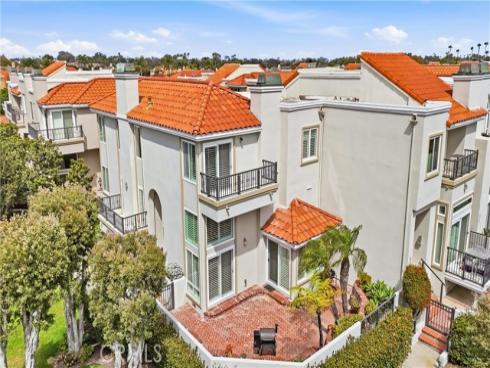 6051 Broadstone Circle , Huntington Beach, CA