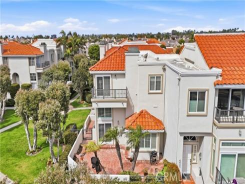 6051 Broadstone Circle , Huntington Beach, CA