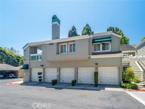 7402 Yellowtail 201 Drive, Huntington Beach, CA