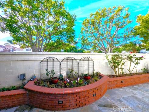 8204 Constantine Drive, Huntington Beach, CA