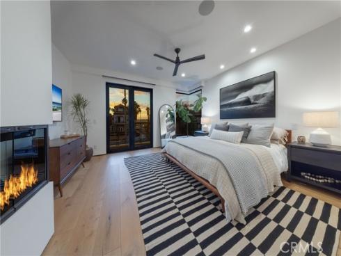 122 22nd Street, Huntington Beach, CA