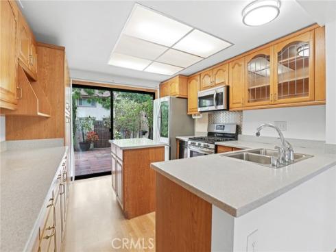 8402 Sunbeam Cir , Huntington Beach, CA