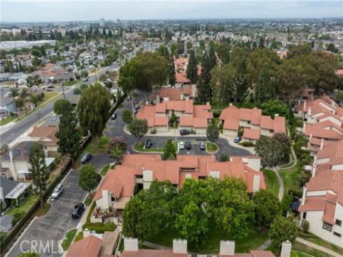 8402 Sunbeam Cir , Huntington Beach, CA