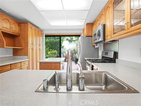 8402 Sunbeam Cir , Huntington Beach, CA