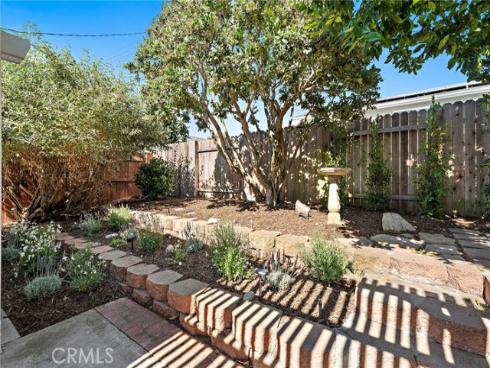 21612 Polynesian Lane, Huntington Beach, CA