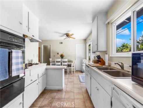 5652 Harold Pl , Huntington Beach, CA