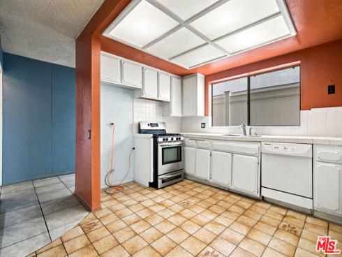 417 8th Street, Huntington Beach, CA